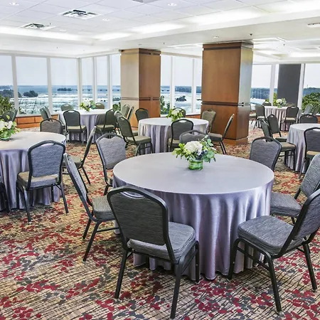 Niagara Falls Marriott Fallsview Hotel & Spa-3